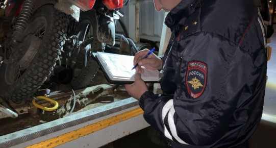 На территории Брянской области в текущем году зафиксировано пять дорожно-транспортных происшествий с участием мототранспортных средств. В результате этих аварий два человека погибли, четыре получили травмы различной степени тяжести.