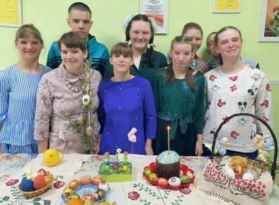 Весеннее солнце заглядывало в ГБСУ БО "Дубровский детский дом социального обслуживания "Планета детства", а в группах «Василёк» и «Берёзка» кипела работа — ребята вместе с воспитателями готовятся к празднику Светлой Пасхе:...