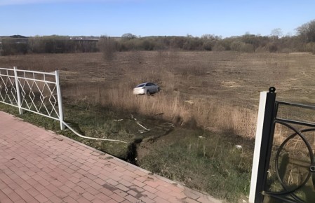 ���� ����������, ������� � �����. � ������� ������ �������� ������� ����� � ��������