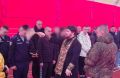 В Брянске священник благословил призывников перед отправкой в армию