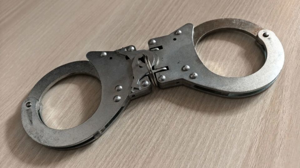 В Брянске расследуется кража парфюма из магазина
