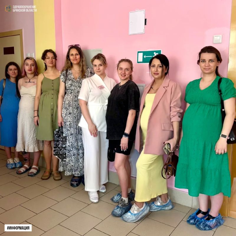 В акушерском корпусе Брянской городской больнице № 4 состоялась очередное занятие для будущих родителей