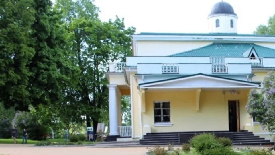 Музей-заповедник "Овстуг" готовится встретить 65-й Всероссийский праздник поэзии Тютчева