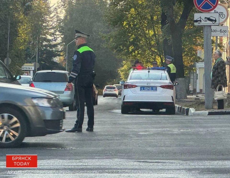 Брянских инспекторов ГАИ освободили от бумажной волокиты
