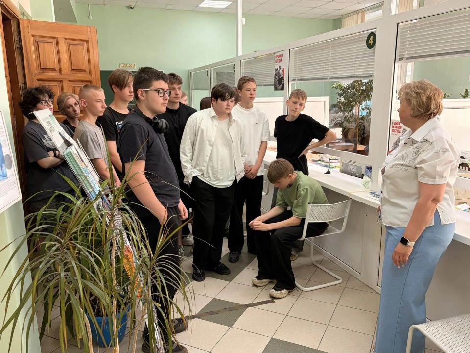 В Центре занятости Брянского района школьников подготовили к выбору профессии в рамках профессионального самоопределения