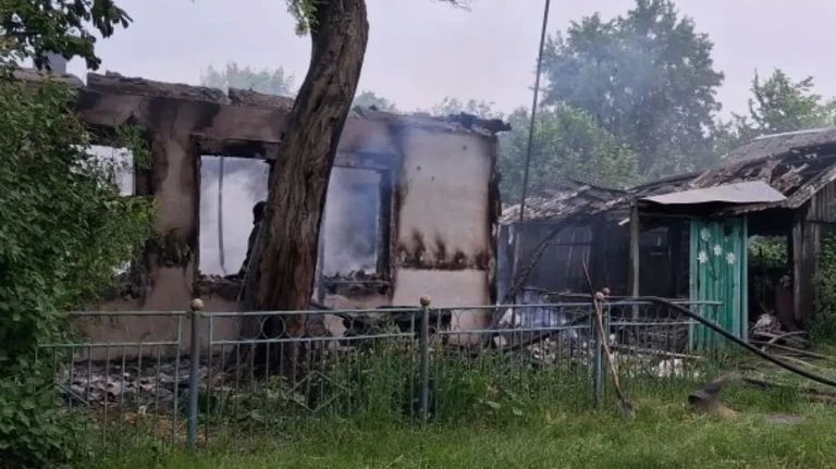 Трагедия в Чёрном Ручье: супруги погибли при пожаре в брянской деревне