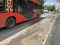 Полосой препятствий стала остановка в центре Брянска у Детской поликлиники