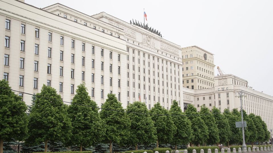 Силы ПВО за ночь уничтожили 208 дронов над регионами России