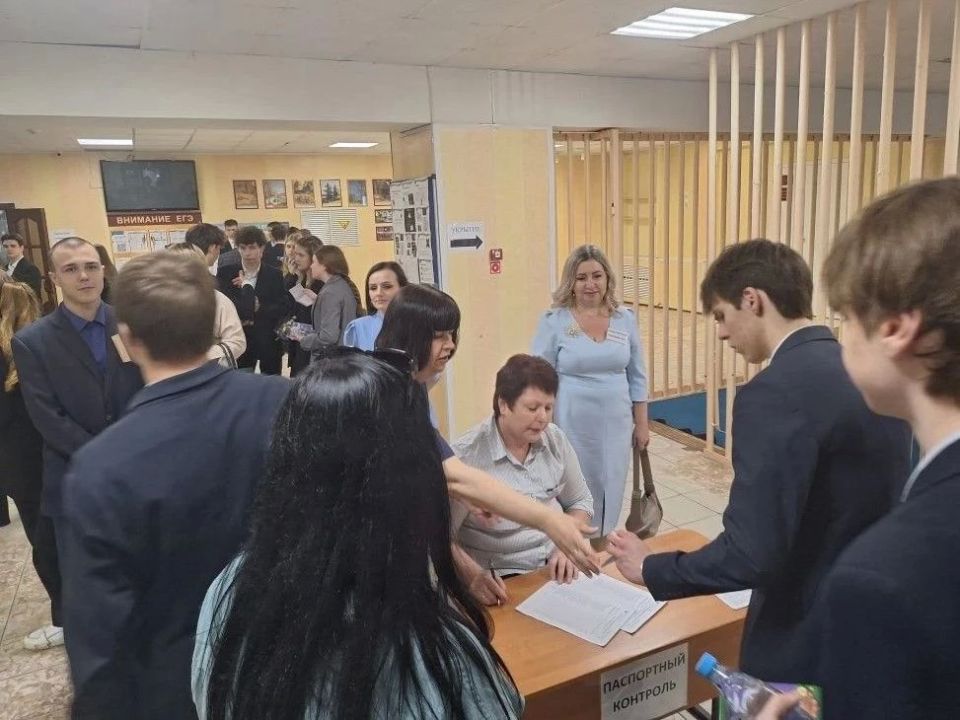 Уполномоченный по правам ребёнка в регионе проследила за ходом проведения ЕГЭ по математике