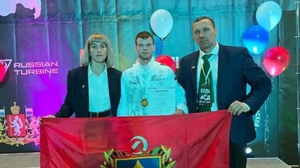 Брянскому пауэрлифтеру Кириллу Шумских Присвоено звание мастера спорта России