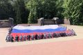День России 2026: брянские росгвардейцы развернули 12-метровый триколор