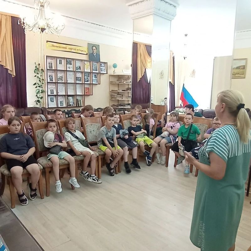 11.06.2026г. Ребята летнего пришкольного лагеря «Почемучки» МБОУСОШ№4 посетили краеведческую библиотеку в ЦКД «Современник»