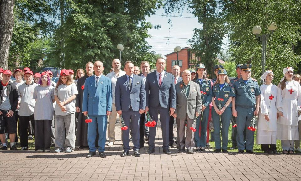 Денис Семёнов: «Мы всегда будем благодарны тем, кто победил фашизм»