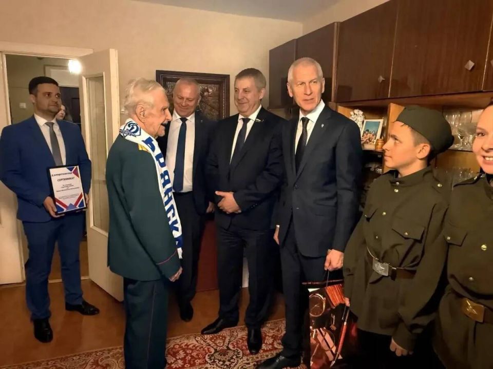 Депутаты Госдумы РФ поздравили Бориса Шапошников со 102-летием