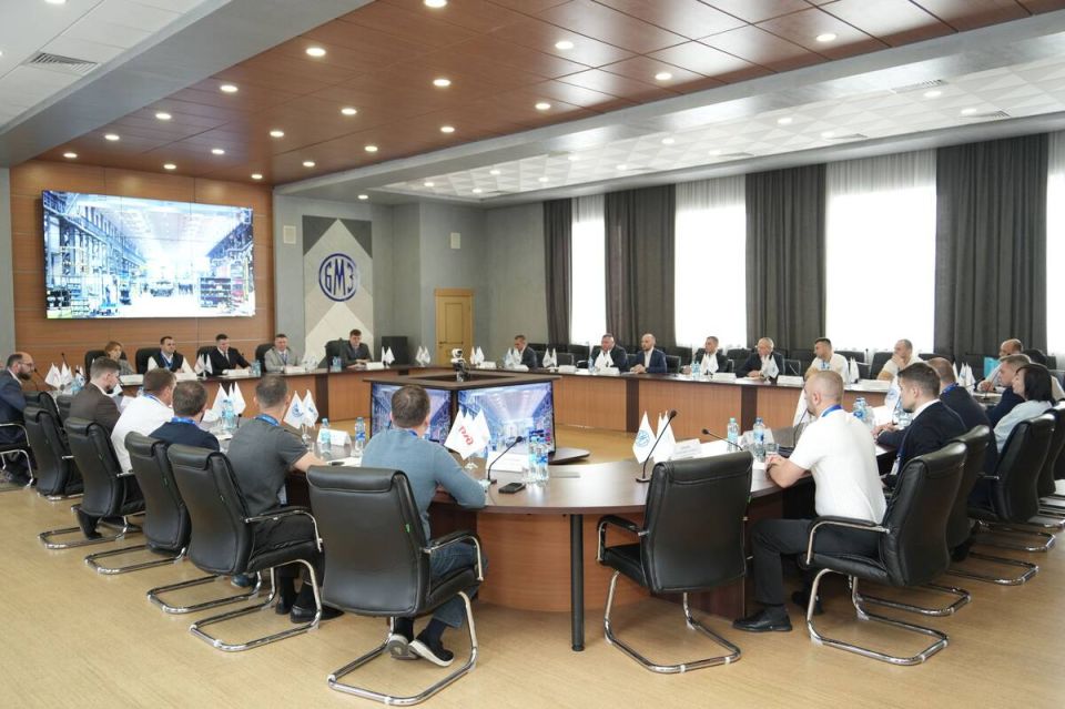 БМЗ поделился опытом развития производства на международном уровне