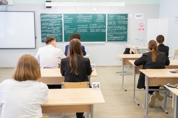 Во время выпускных в Брянской области с прилавков исчезнет алкоголь