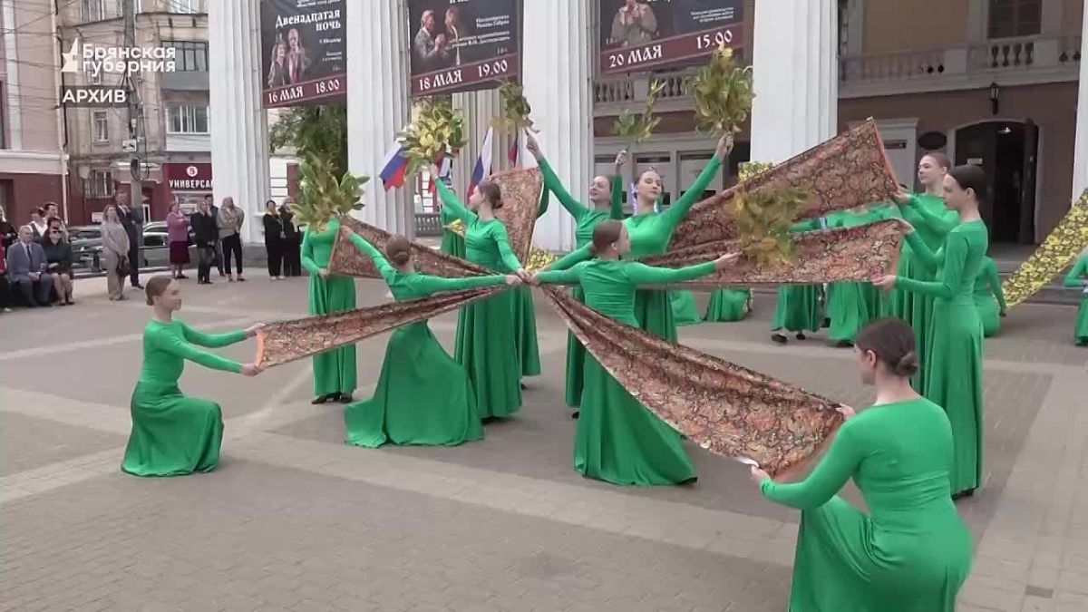 Целый век на сцене — Брянский театр драмы подводит итоги сезона в преддверии грандиозного юбилея