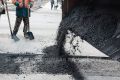 Брянские дорожники за день восстановили свыше 360 квадратных метров асфальта