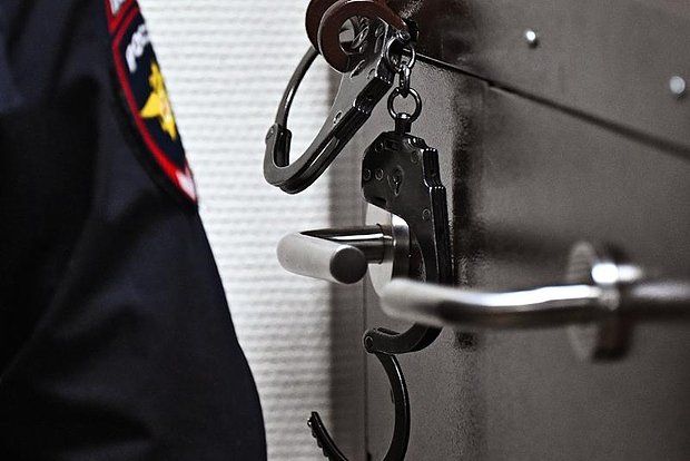 В Брянской области осудили мужчину за совращение племянницы