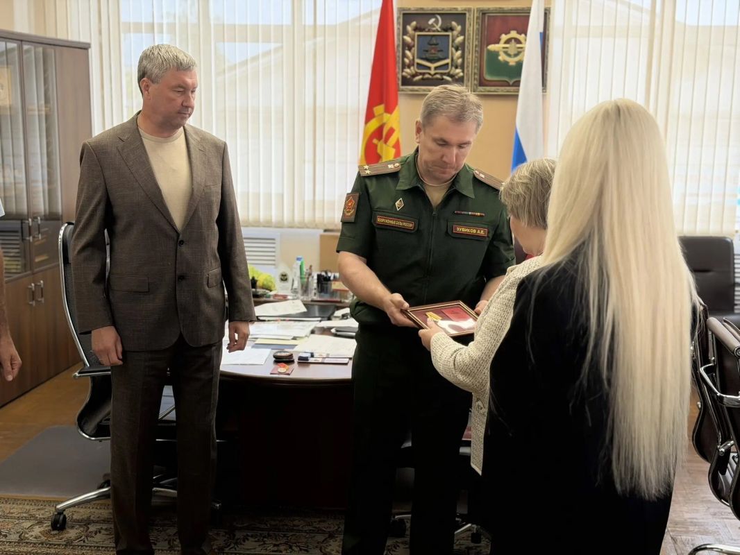 14 июля в городе Клинцы состоялась торжественная церемония вручения медалей «Жукова» и «За боевые отличия» участникам специальной военной операции