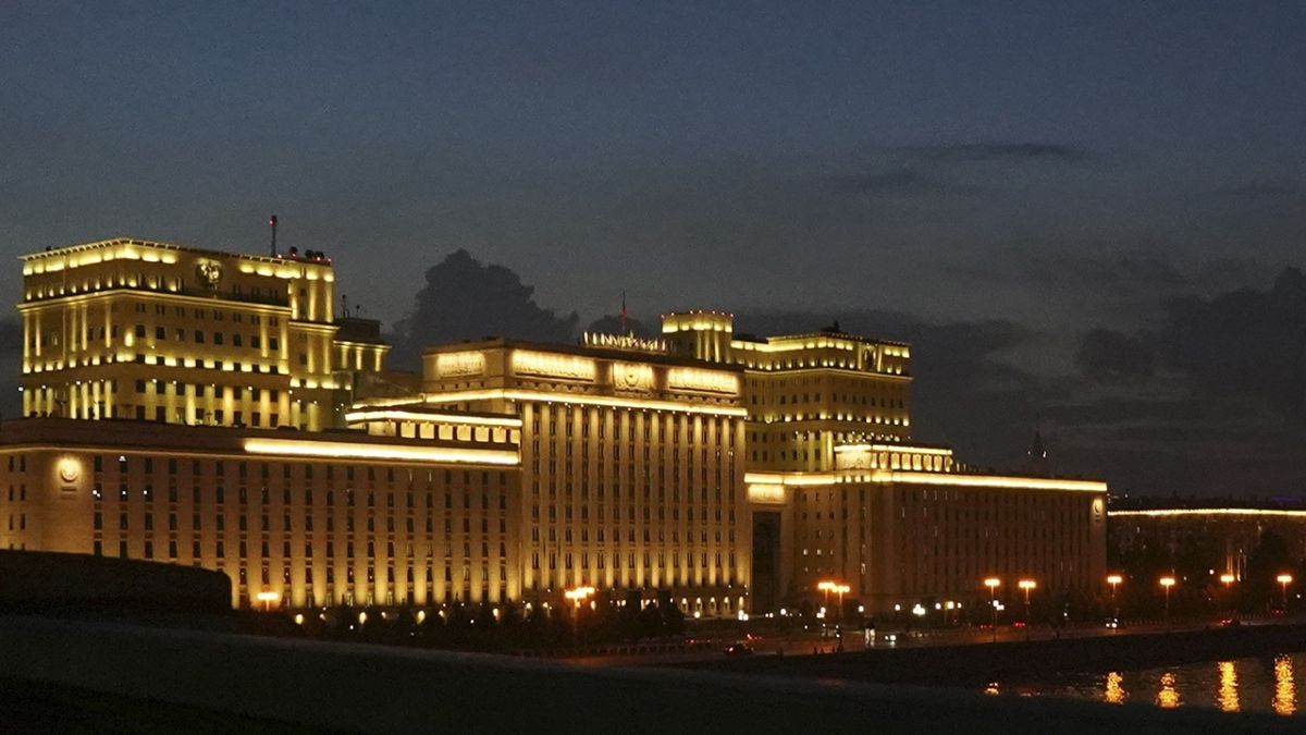 За ночь над территорией России сбили 93 беспилотника ВСУ