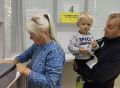 В Брянской области многодетные семьи получают выплаты на школьную форму