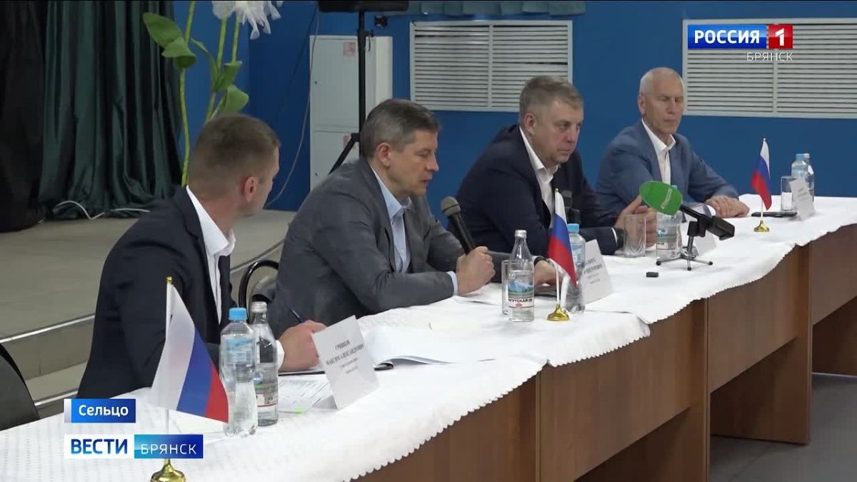 Временно исполняющий обязанности губернатора Егор Ковальчук побывал с рабочей поездкой в Сельцо