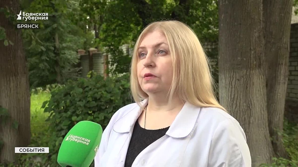 Высокая температура, мелкие кровоизлияния на коже, боль в пояснице — это может быть геморрагическая лихорадка