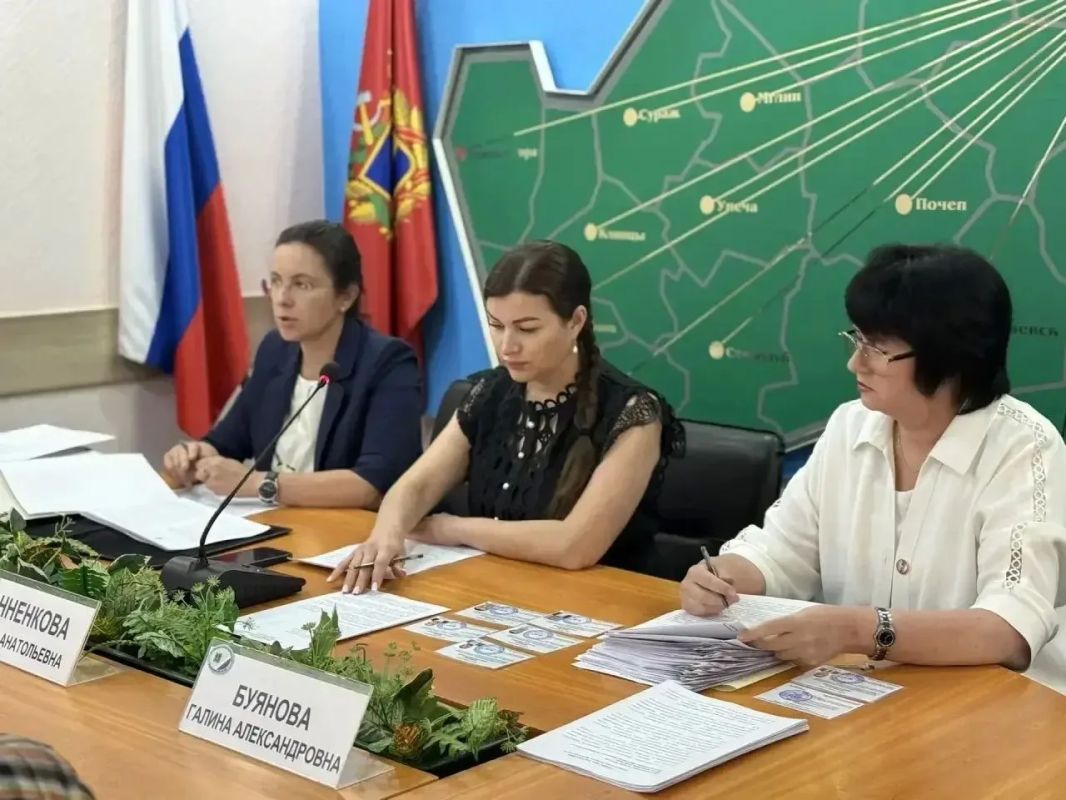 31 июля 2026 года Избирательная комиссия Брянской области зарегистрировала кандидатами в депутаты Государственной Думы Федерального Собрания Российской Федерации девятого созыва: