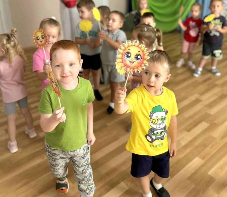 31 июля 2026 года МБДОУ - детский сад №2 "Соловушка" подумал: что может быть лучше, чем отправиться вместе с крохами в сказочный лес — подышать свежим воздухом, попеть добрые песенки и собрать целую корзинку воображаемой...
