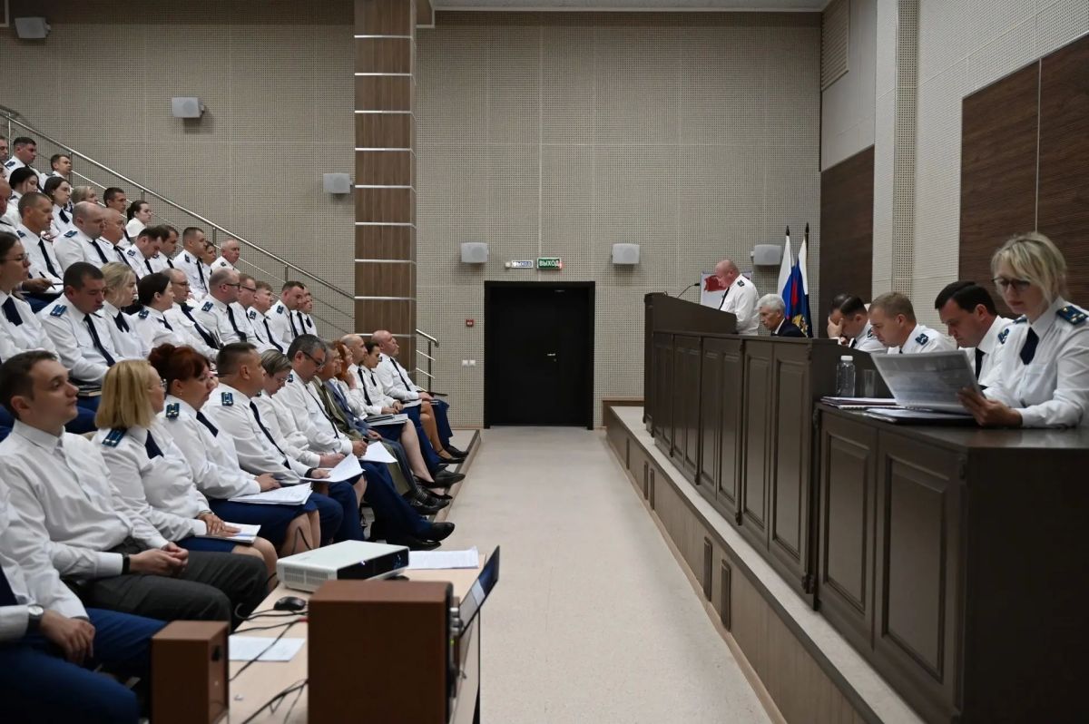 В прокуратуре Брянской области подвели итоги работы за первое полугодие 2026 года