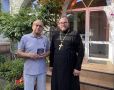 В Навле медали «За помощь фронту» вручили настоятелю храма и предпринимателю