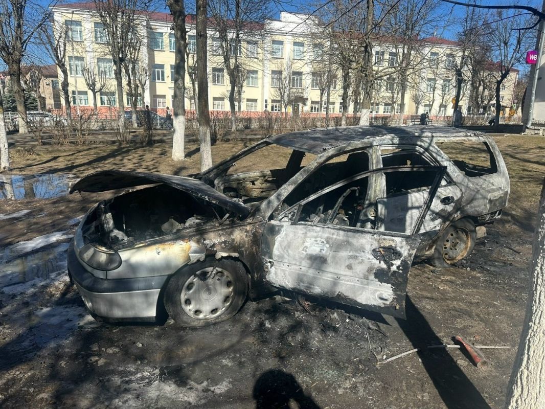 Огнетушитель в автомобиле: необходимость, выбор и использование
