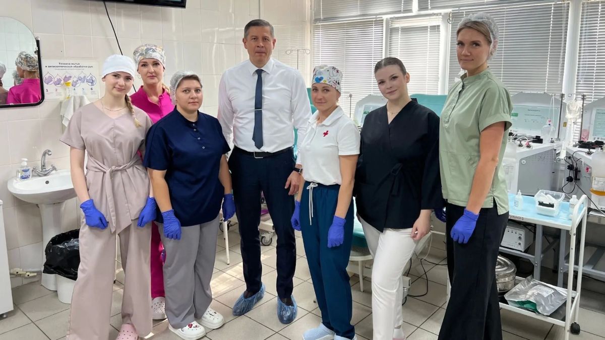 Новым донором крови в Брянской области стал врио губернатора Егор Ковальчук