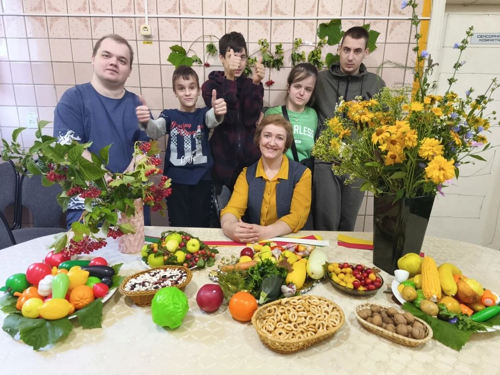 «Азбука продуктов: тарелка здорового человека»: в отделении дневного пребывания и реабилитации ГБУ КЦСОН Унечского района прошло обучающее мероприятие по основам осознанного рациона