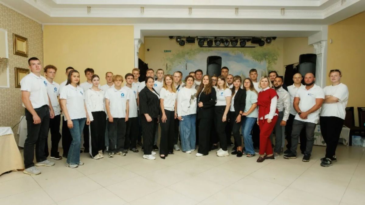 В брянском филиале "Россети Центр" завершился сезон работы студенческих энергетических отрядов 2026 года