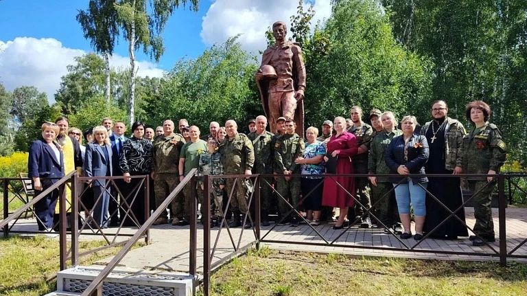 В Брянской области перезахоронили останки пяти погибших красноармейцев
