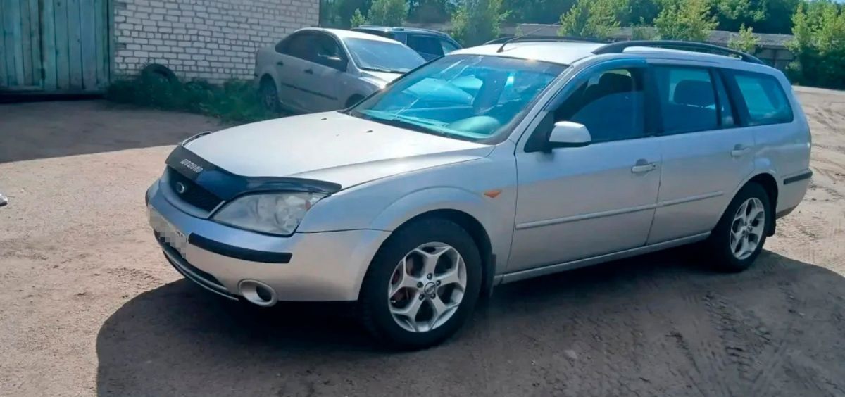 В приграничье у 57-летнего брянца конфисковали Ford Mondeo
