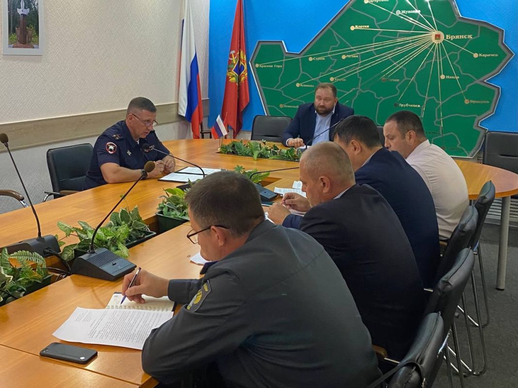 В Брянской области обсудили актуальные вопросы обеспечения безопасности дорожного движения