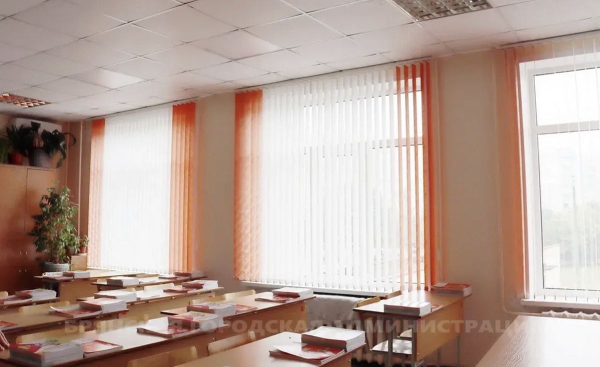 Школа №9 в Брянске восстановлена после обстрела за две недели