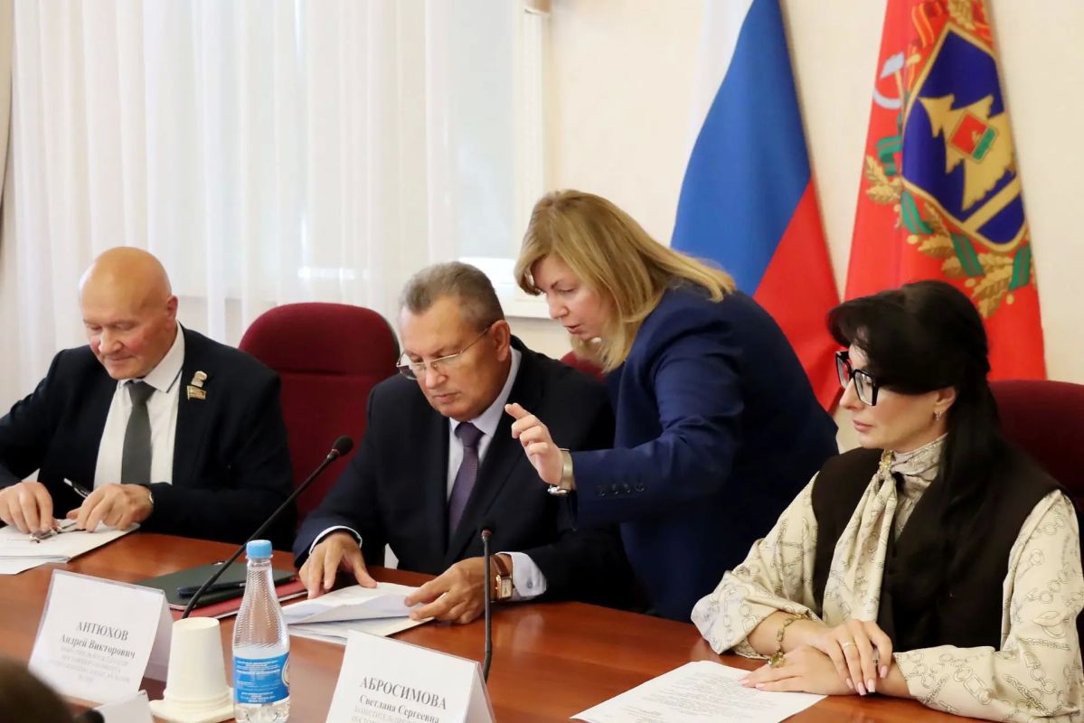 В центре внимания комитета по образованию, науке, культуре и СМИ под руководством Андрея Антюхова – ряд законопроектов!