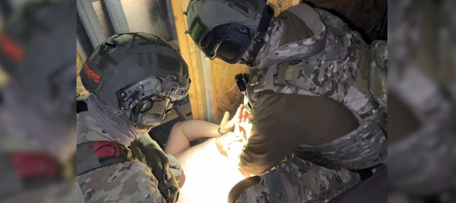 В Брянске при силовой поддержке спецназа Росгвардии задержан подозреваемый в разбойном нападении пятилетней давности (видео)