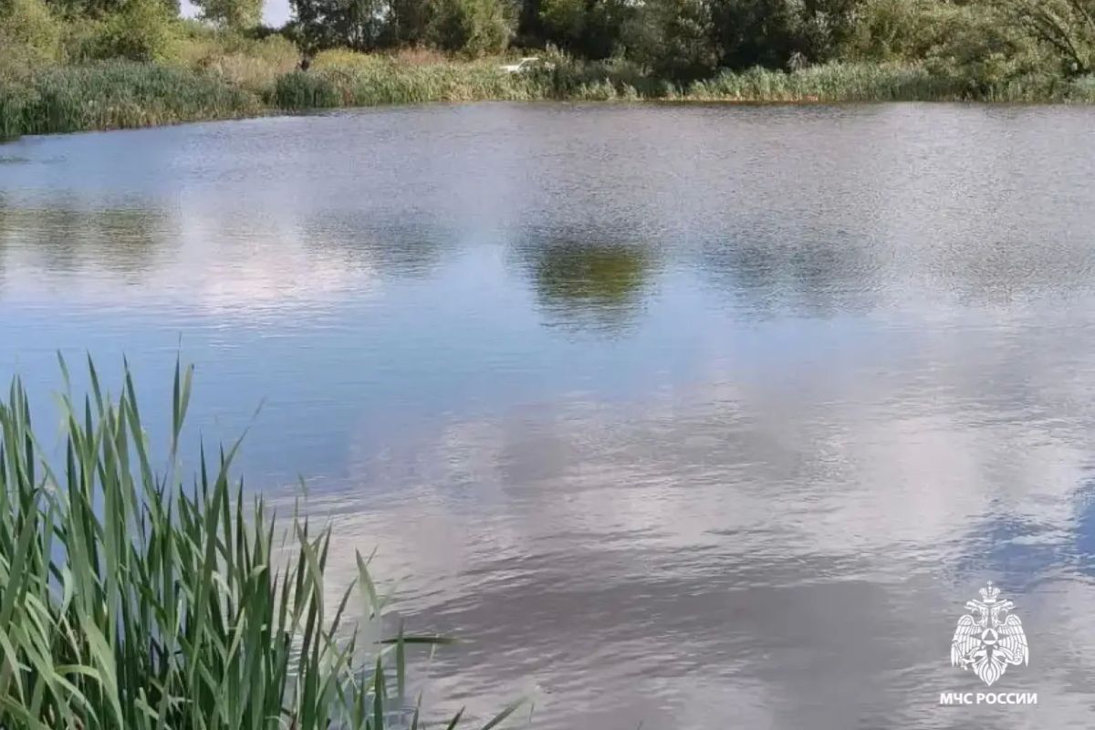 В Комаричском районе утонул мужчина