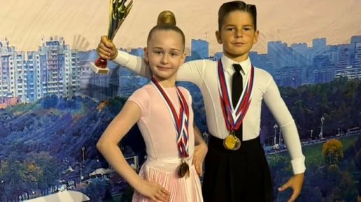 Брянская пара покорила судей на турнире по бальным танцам в Москве