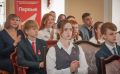16 ребят получили паспорта накануне Дня города