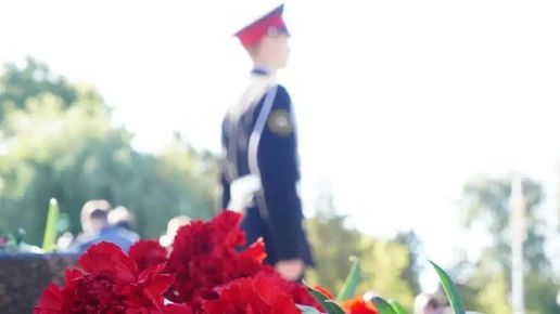 В Брянске на площади Партизан почтили память героев Великой Отечественной войны