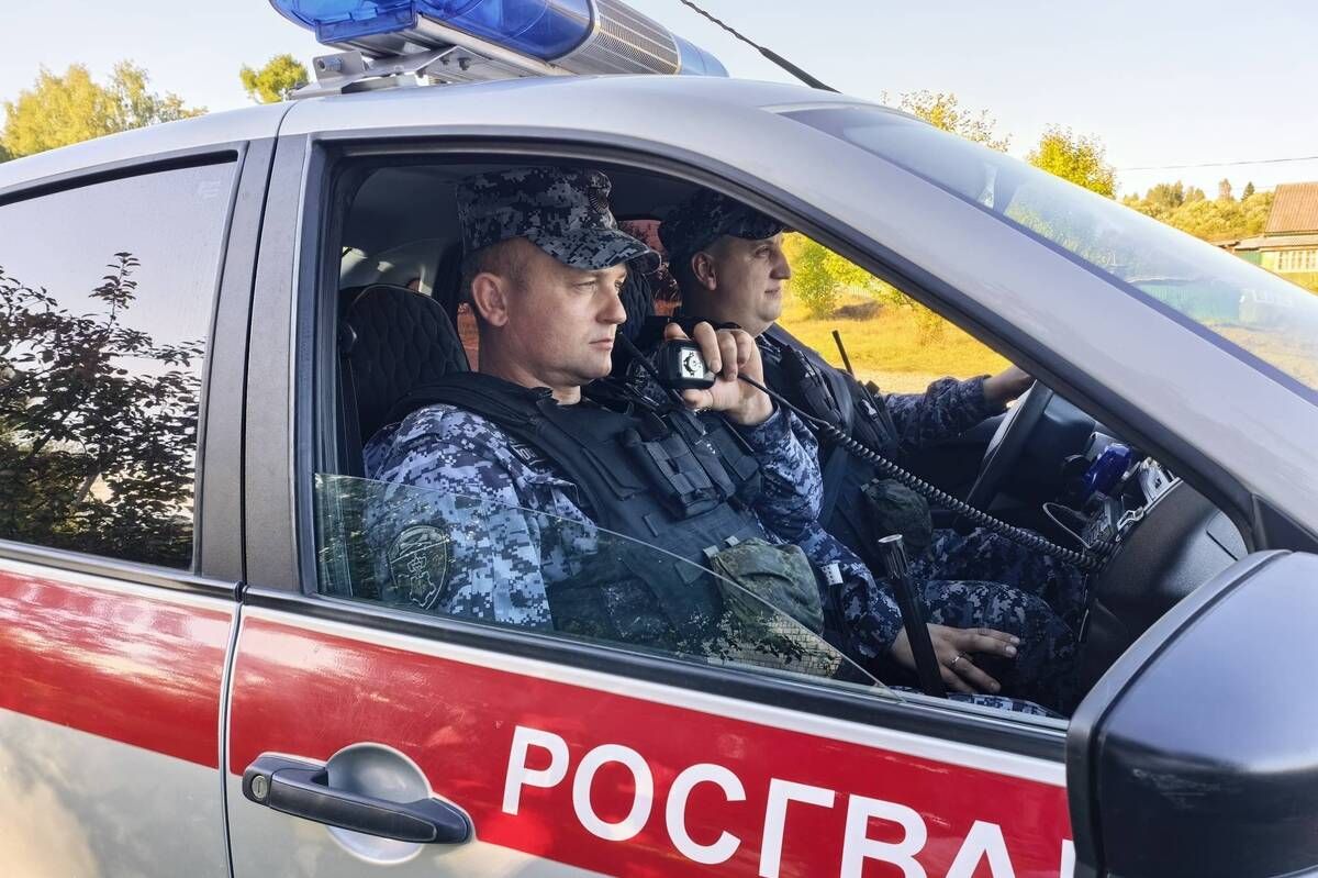 Жительницу Брянска задержали при попытке расплатиться поддельной тысячей