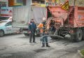 На дорогах Брянска продолжается ямочный ремонт