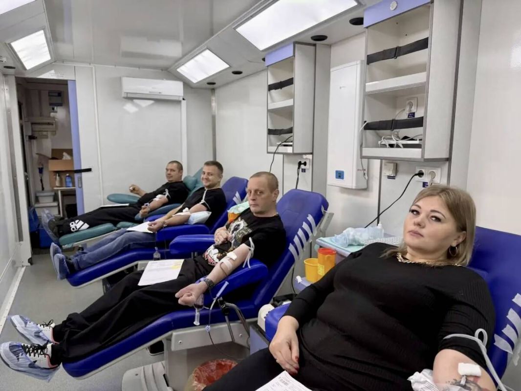 Брянские студенты и сотрудники БГТУ сдали 60 доз крови