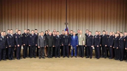 В Брянске наградили лучших оперативников и передали им новые служебные автомобили